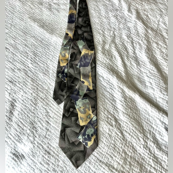 💕Host Pick💕- Vintage Pierre Balmain Couture 100% Silk Woven necktie - Picture 2 of 5